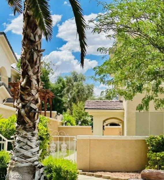 MLS: 2501515 Condo For Sale