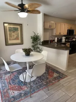 Photo #4: 2501515 Listing 