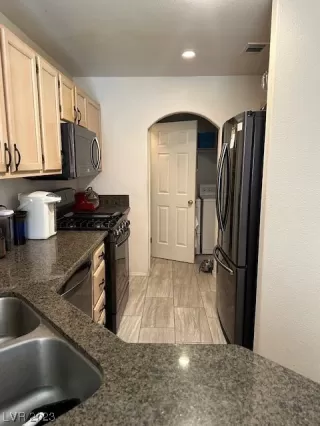 Photo #6: 2501515 Listing 