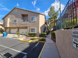 Photo #3: 2501558 Listing 