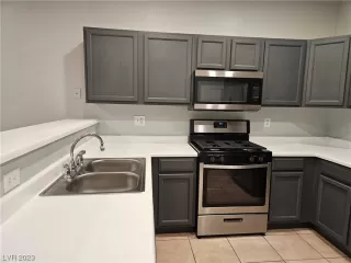 Photo #6: 2501558 Listing 