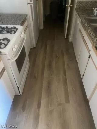 Photo #4: 2501585 Listing 