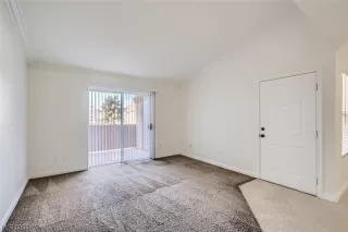 Photo #1: 2501594 Listing 