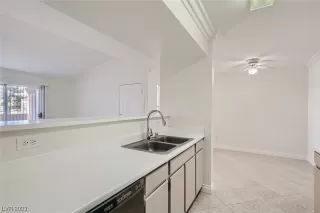 Photo #3: 2501594 Listing 