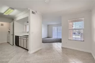 Photo #4: 2501594 Listing 