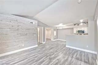 Photo #2: 2501596 Listing 