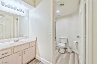 Photo #5: 2501596 Listing 