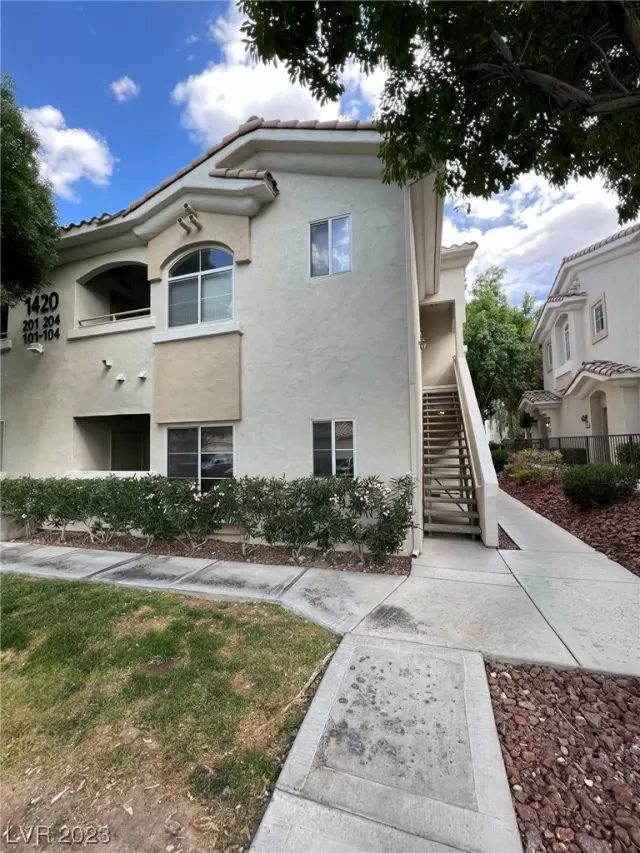 MLS: 2501631 Condo For Sale