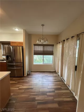 Photo #3: 2501631 Listing