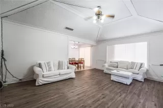 Photo #5: 2501644 Listing 