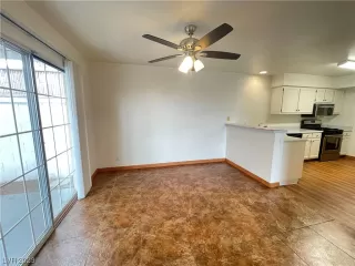 Photo #3: 2501684 Listing 