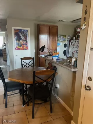 Photo #6: 2501697 Listing