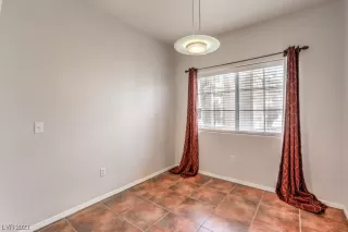 Photo #6: 2501707 Listing