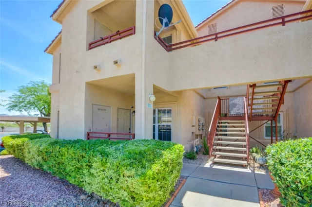 MLS: 2501728 Condo For Sale