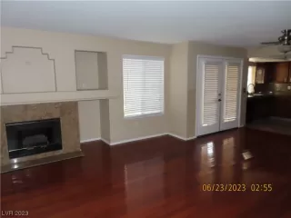 Photo #5: 2501750 Listing 