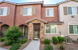 Photo #2: 2501755 Listing 