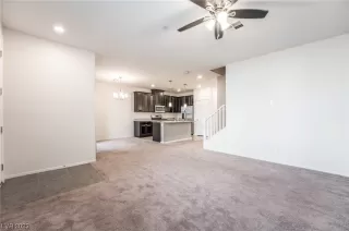 Photo #5: 2501755 Listing 