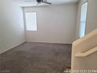 Photo #3: 2501775 Listing 