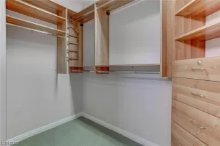 Photo #6: 2501818 Listing 