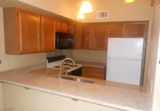 Photo #5: 2501830 Listing 