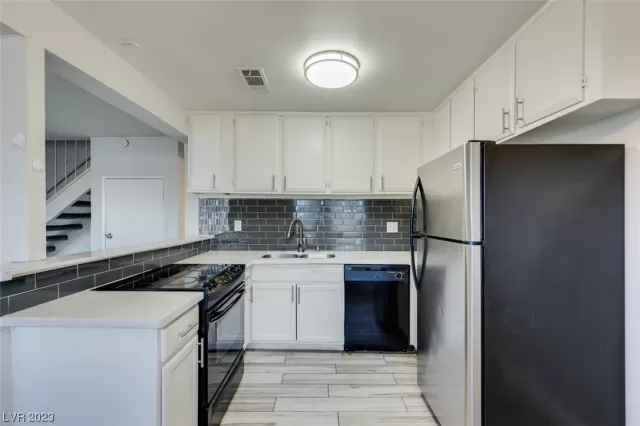 MLS: 2501876 Condo For Sale