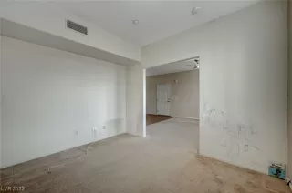 Photo #6: 2501878 Listing 