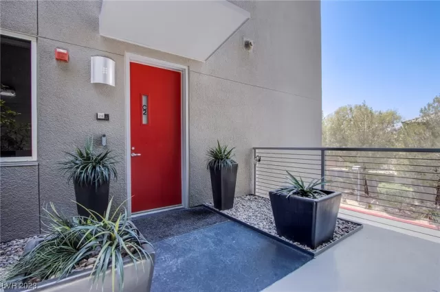 MLS: 2501894 Condo For Sale