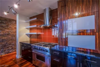 Photo #6: 2501894 Listing 