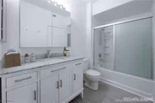 Photo #4: 2501904 Listing