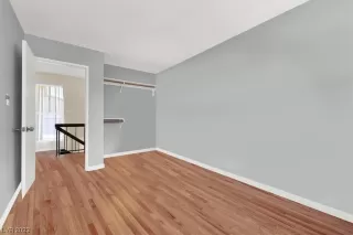 Photo #6: 2501926 Listing 