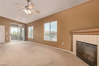 Photo #4: 2501958 Listing