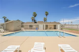 Photo #4: 2501997 Listing 