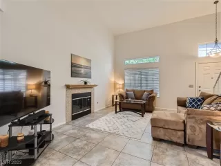 Photo #1: 2501998 Listing 