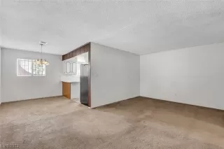 Photo #3: 2502001 Listing