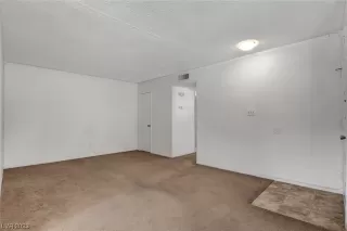 Photo #4: 2502001 Listing