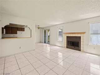 Photo #2: 2502011 Listing