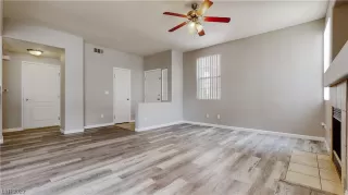 Photo #5: 2502088 Listing