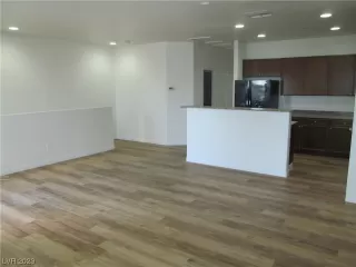 Photo #4: 2502115 Listing 