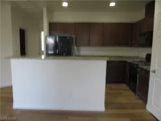 Photo #5: 2502115 Listing 