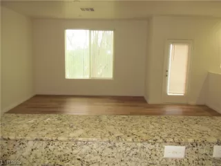 Photo #6: 2502115 Listing 