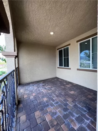 Photo #1: 2502116 Listing 