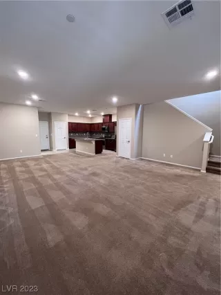 Photo #3: 2502116 Listing 