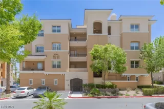 Photo #1: 2502136 Listing 