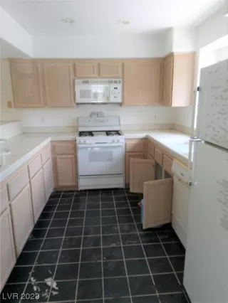 Photo #6: 2502150 Listing 