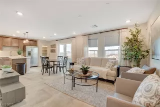 Photo #1: 2502154 Listing 