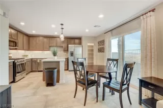 Photo #3: 2502154 Listing 