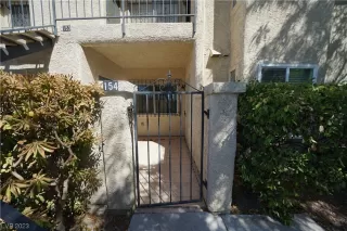 Photo #2: 2502182 Listing 