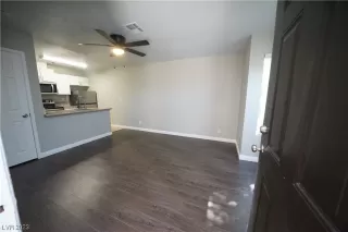 Photo #4: 2502182 Listing 