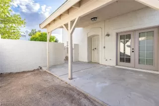 Photo #4: 2502197 Listing