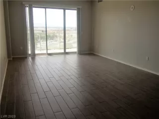 Photo #6: 2502208 Listing 